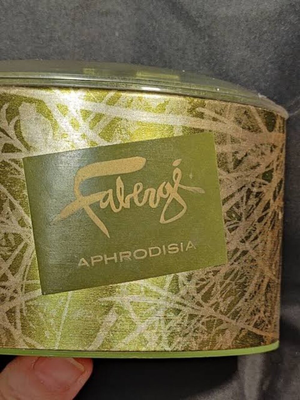 Vintage Faberge Aphrodisia Dusting Body Powder (5 oz) New/Unopened